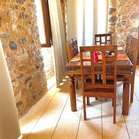 Pool House אויטילון