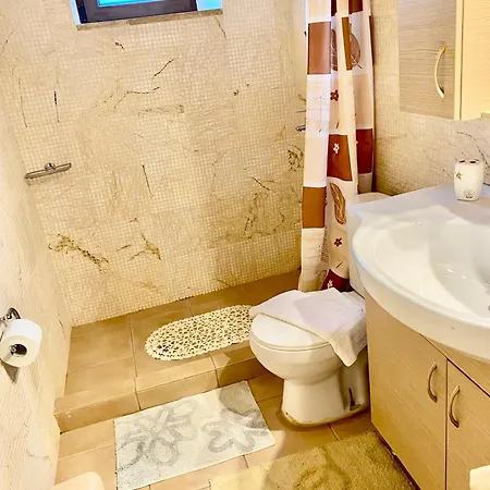 דירה Pool House